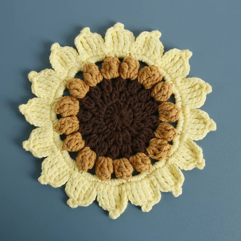 Non-slip Hand-woven Exquisite Large Coaster Sweet Wool Crocheted Vase Mat New Handmade Knitted Flower