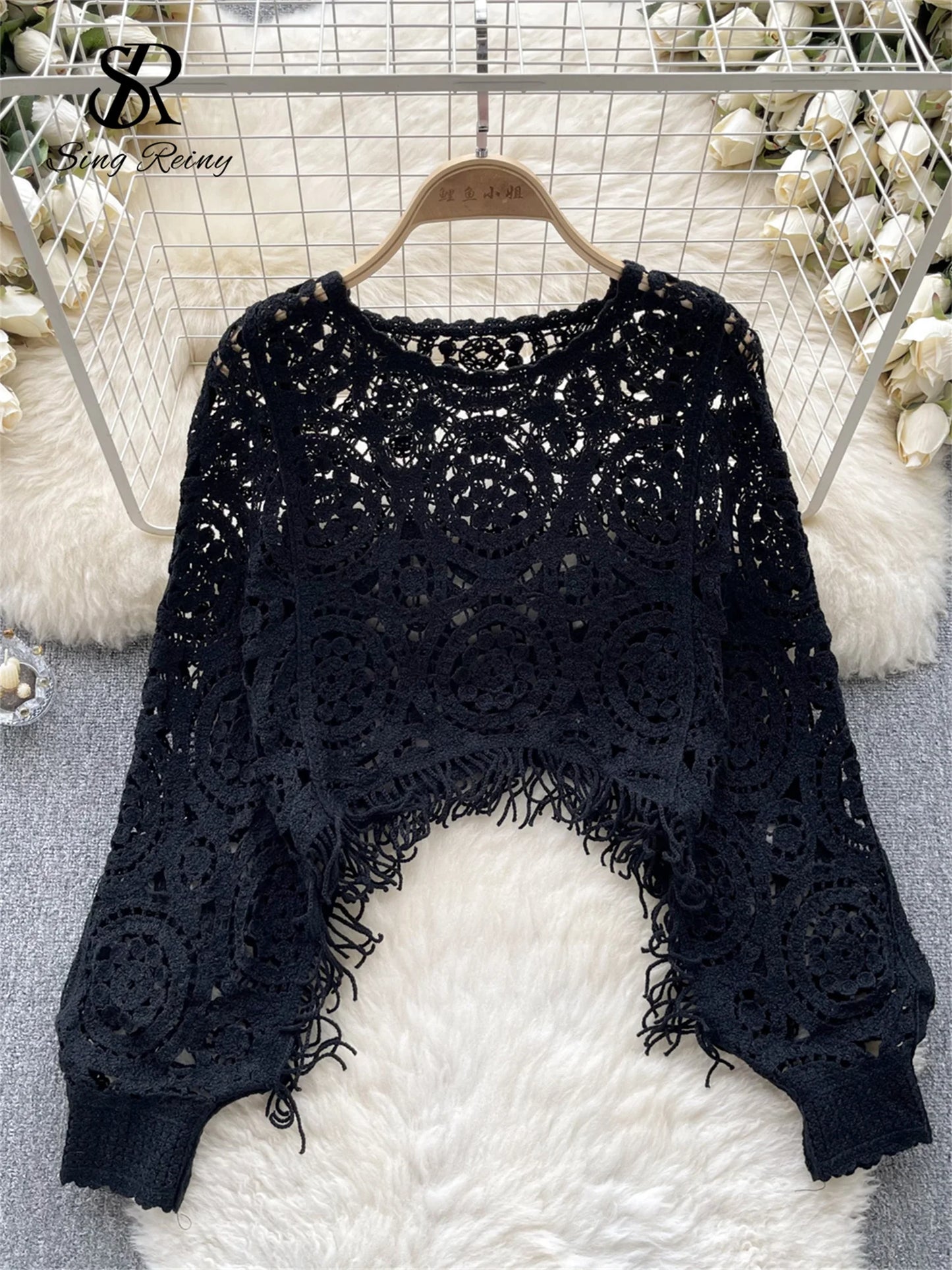 Autumn Casual Loose Knitting Top O Neck Hook Flower Hollow Long Sleeved Tassel Design Fashion French Vintage Blouse