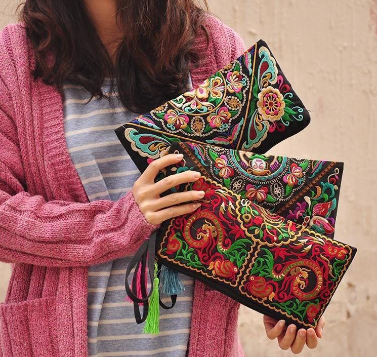 Ethnic Style Retro Embroidered Bag