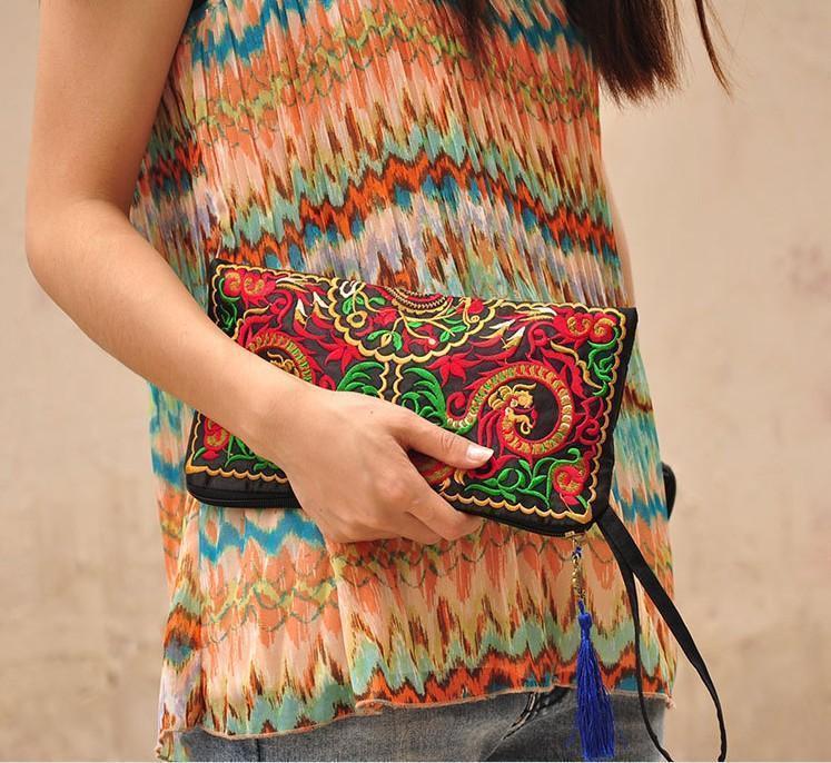 Ethnic Style Retro Embroidered Bag