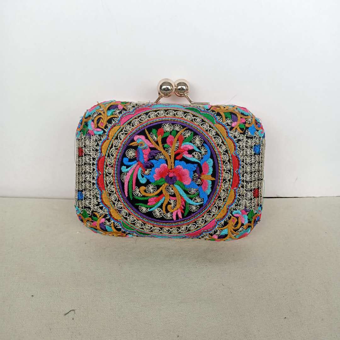 New Ladies Fashion Embroidery One-shoulder Messenger Dual-use Bag