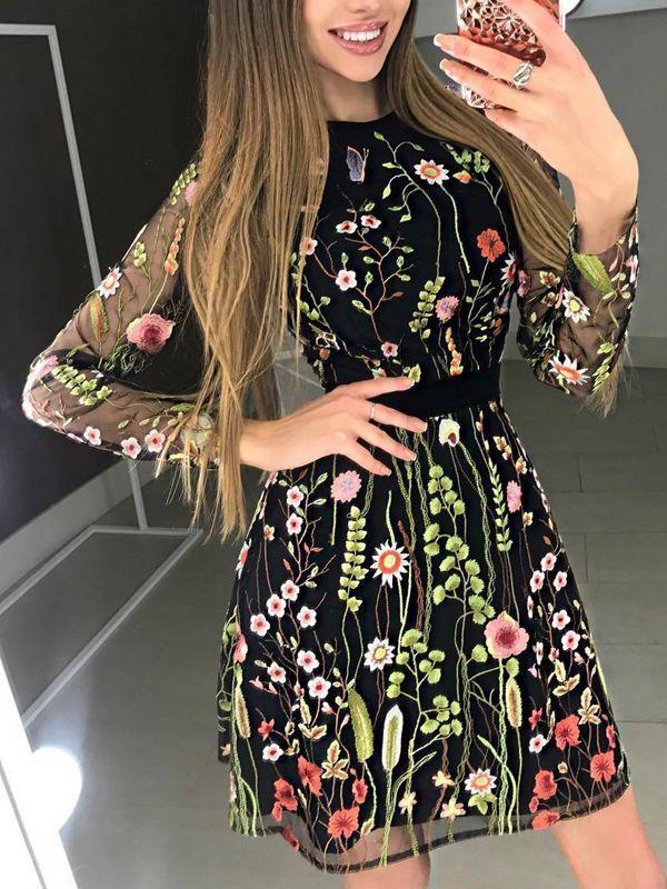Elegant Embroidery Lace Stitching Long Sleeve Dress