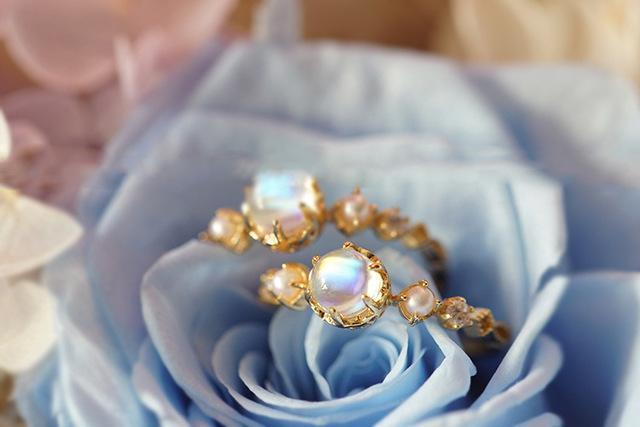 New Japanese antique style Sri Lanka vitreous pearl moonstone S925 sterling silver ring tail ring diamond