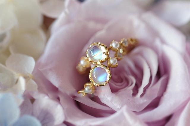 New Japanese antique style Sri Lanka vitreous pearl moonstone S925 sterling silver ring tail ring diamond