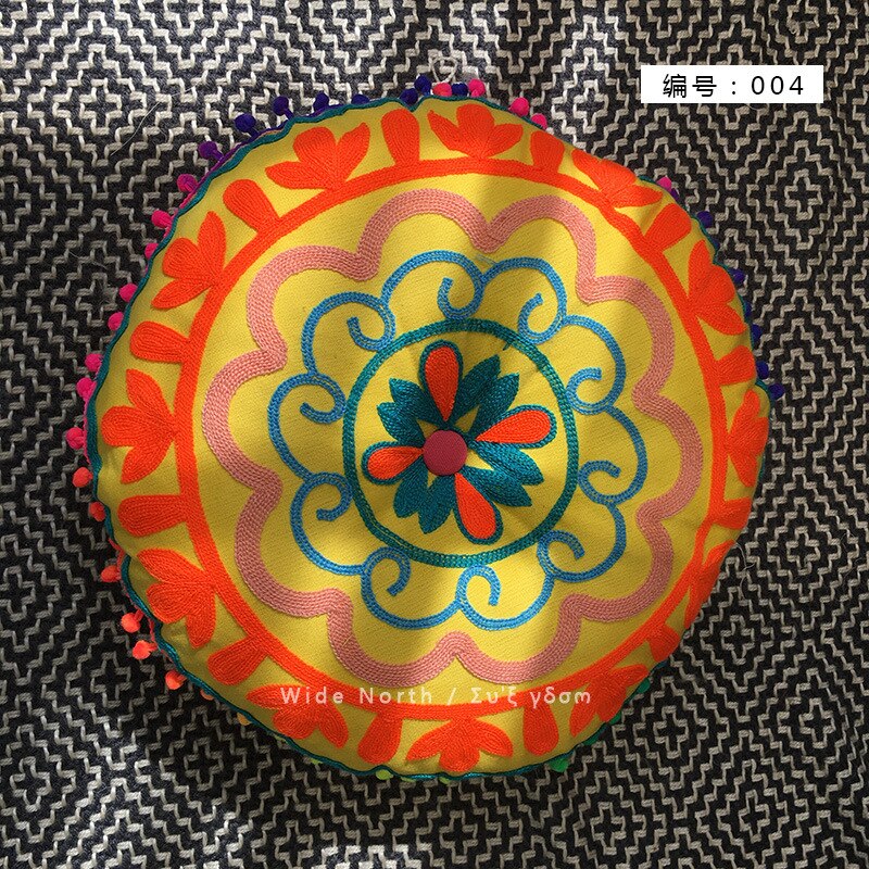 Bohemian Tatami Cushion Cute Pillow Fluffy Pillow Embroidered Futon Chair Cushion Round Tassel with Core Pillow Decorative
