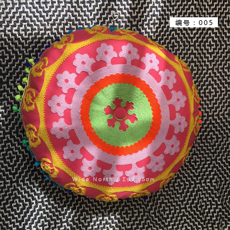 Bohemian Tatami Cushion Cute Pillow Fluffy Pillow Embroidered Futon Chair Cushion Round Tassel with Core Pillow Decorative