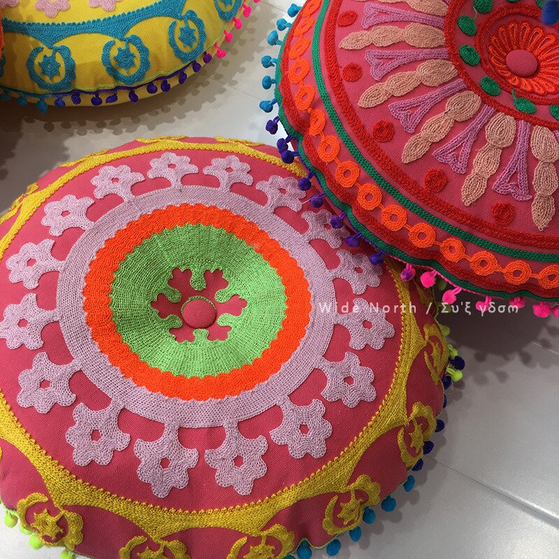 Bohemian Tatami Cushion Cute Pillow Fluffy Pillow Embroidered Futon Chair Cushion Round Tassel with Core Pillow Decorative