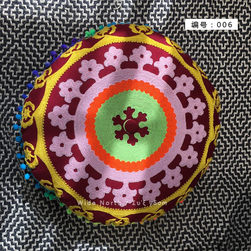 Bohemian Tatami Cushion Cute Pillow Fluffy Pillow Embroidered Futon Chair Cushion Round Tassel with Core Pillow Decorative
