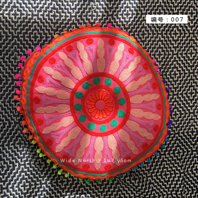 Bohemian Tatami Cushion Cute Pillow Fluffy Pillow Embroidered Futon Chair Cushion Round Tassel with Core Pillow Decorative
