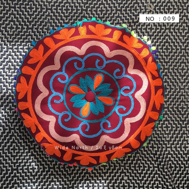 Bohemian Tatami Cushion Cute Pillow Fluffy Pillow Embroidered Futon Chair Cushion Round Tassel with Core Pillow Decorative