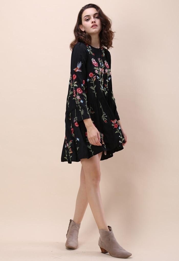 Black Loose Floral Embroidered Long Sleeve Round Neck Mini Dress