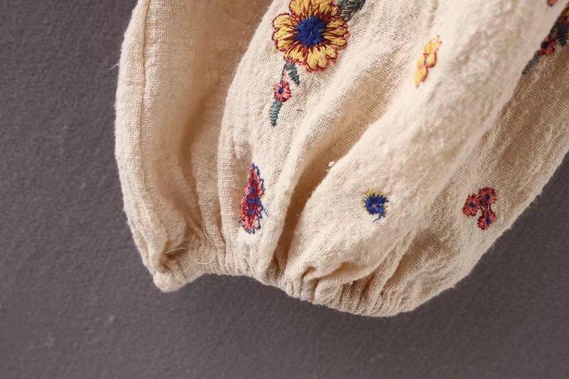 Embroidered Puff-sleeves Blouses&Shirts Top