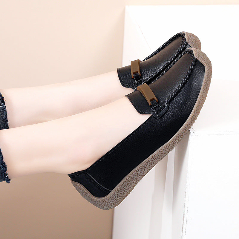 Women's casual flat shoes
