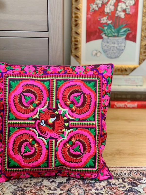 Traditional Embroidery Cushion Cover Retro Embroidery Pillow Cotton and Linen Cushion Cover