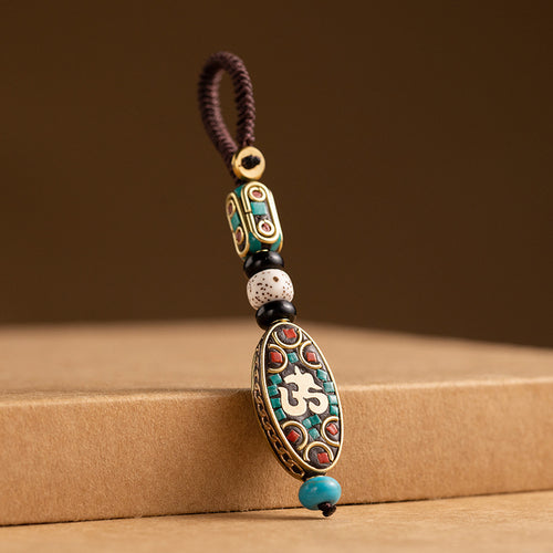 Nepal retro car keychain Bodhi key pendant high-grade bag ornaments handmade chain for men and women.