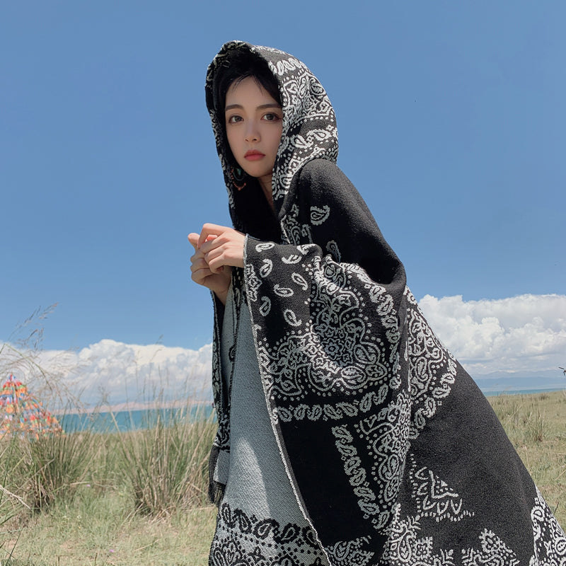 The New Dual-purpose Tibetan and National Style Scarf In Autumn and Winter.