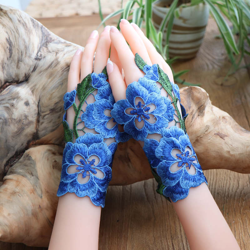 National style hollow embroidery gloves