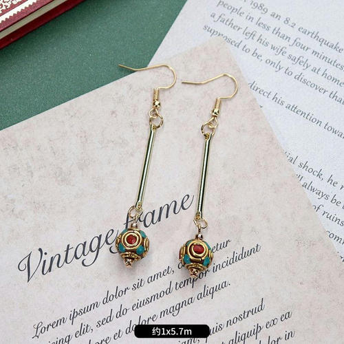 Original niche Nepal exotic Tibetan ethnic earrings retro temperament simple earrings show face thin earrings.