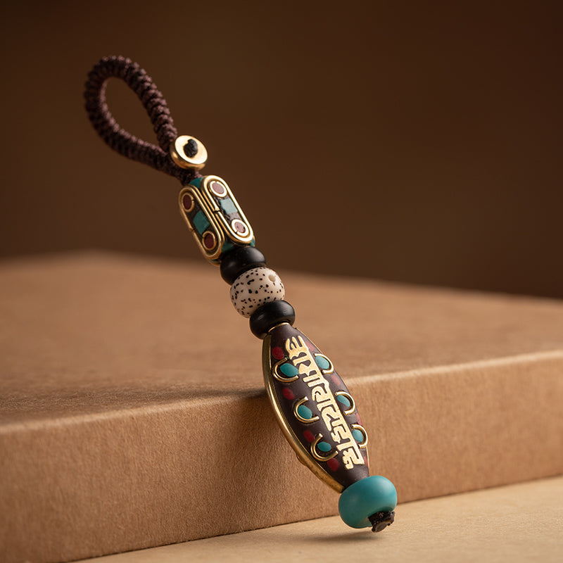 Nepal retro car keychain Bodhi key pendant high-grade bag ornaments handmade chain for men and women.