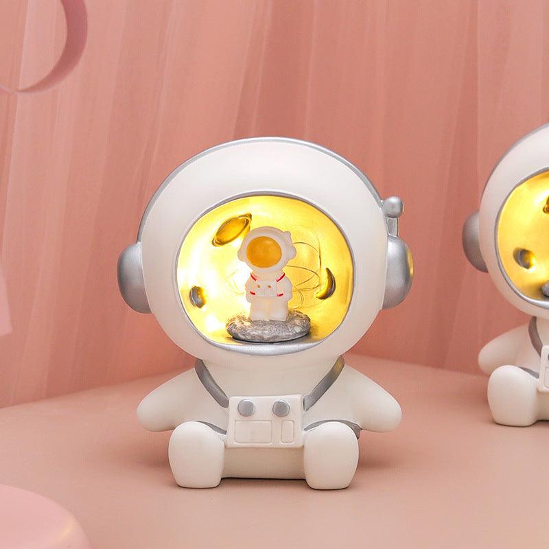 Cartoon astronaut nightlight resin ornaments creative gift piggy bank decoration for children's birthday