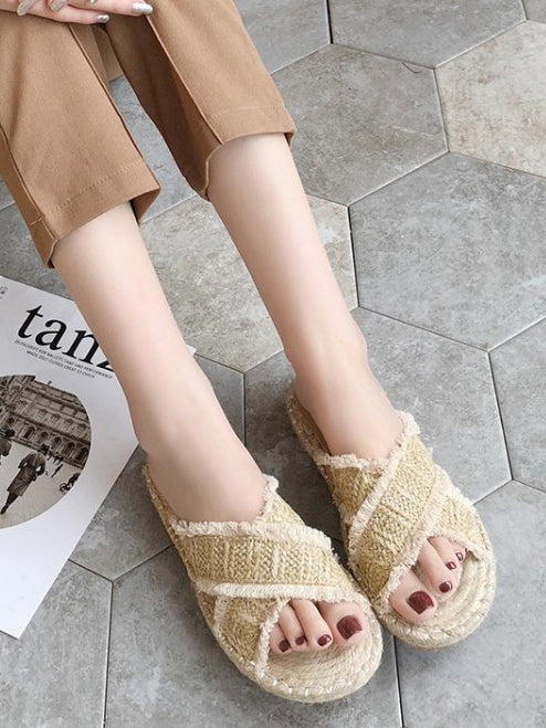 Wild Fringed Woven Cross Slipper Straw Beach Slippers