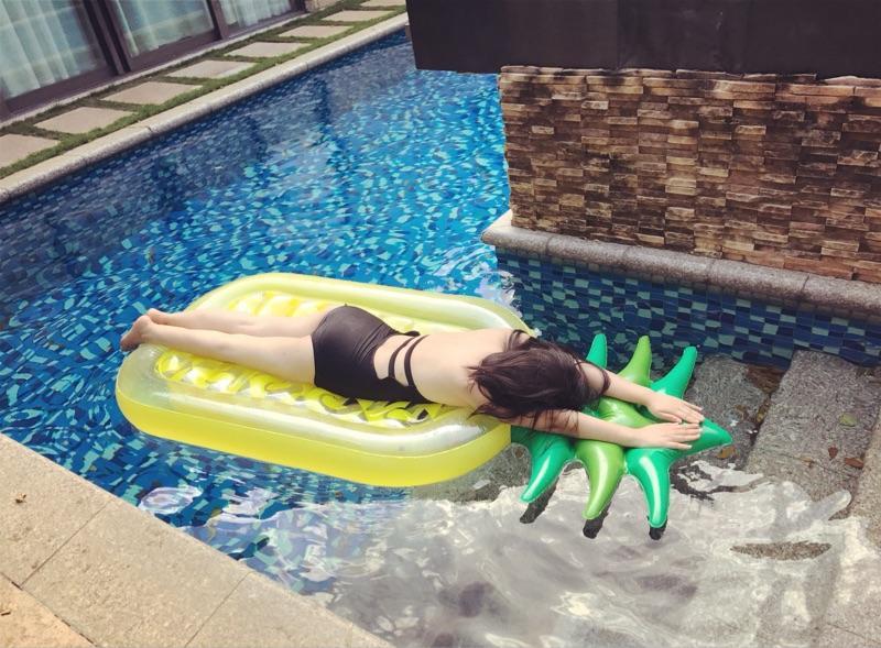 Pineapple inflatable floating drainage supplies floating bed swimming toy