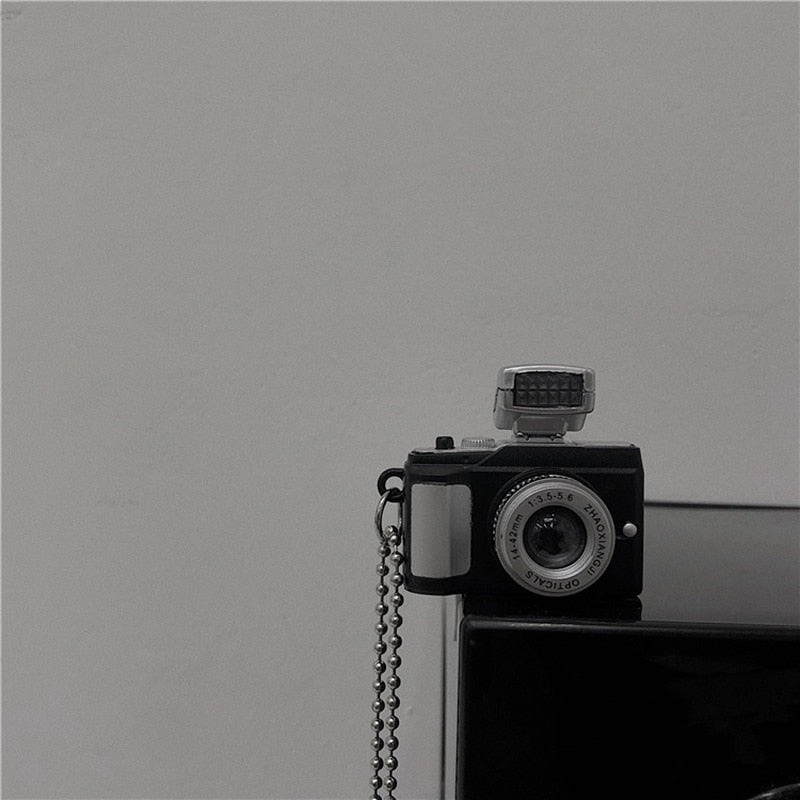 Vintage Camera Pendant Necklace Long Chain Punk Jewelry for Women Man Light Glowing Camera Chains Necklaces Friendship Gifts