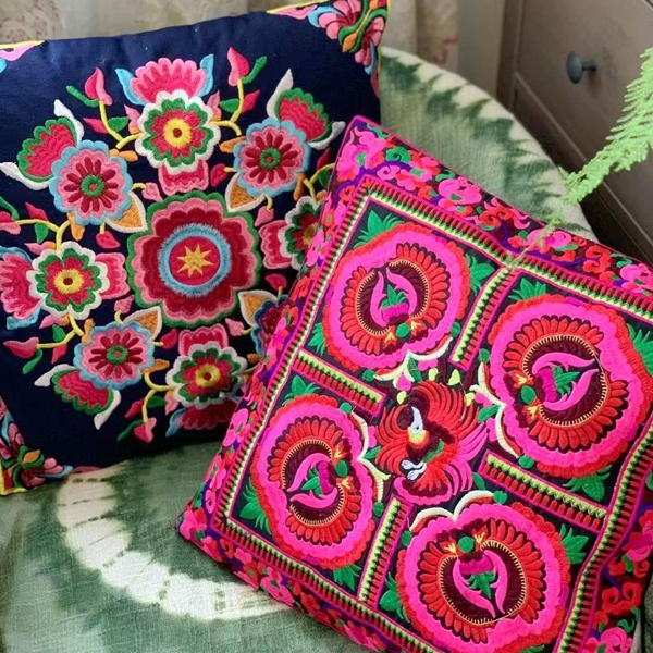 Traditional Embroidery Cushion Cover Retro Embroidery Pillow Cotton and Linen Cushion Cover