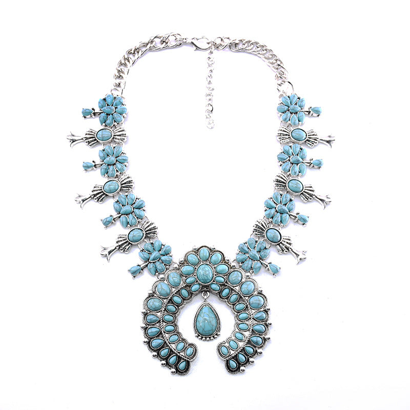 Bohemian Style Turquoise Flower Pendant Alloy Necklace