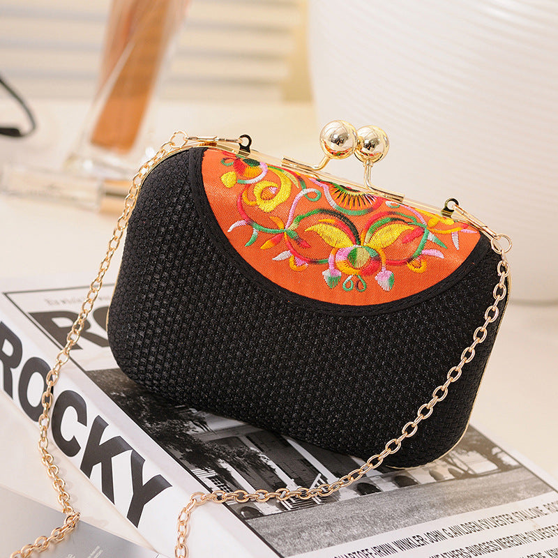 New Embroidered Women's Bag Ethnic Style One Shoulder Cross over Mobile Phone Bag Trend One Shoulder Cross over Small Bag