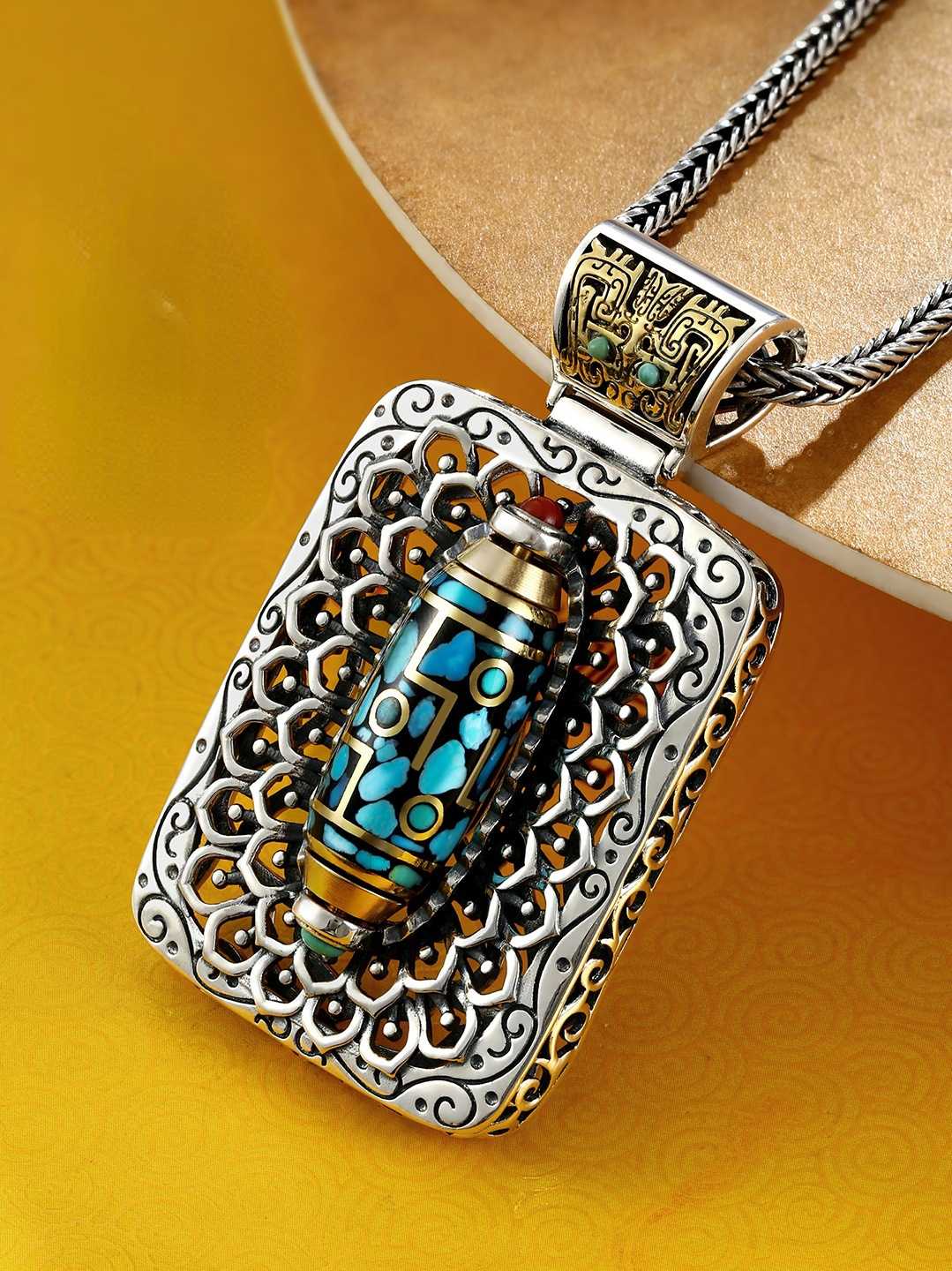 Retro Turquoise Rotating Sterling Silver Pendant Gluttonous National Necklaces