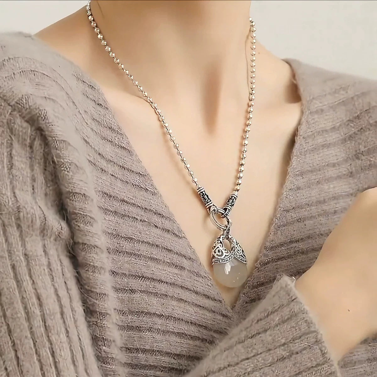 925 Silver Retro New Tang Grass Pattern Money Bag Chalcedony Water Drop Pendant Round Bead Sweater Chain Ethnic Style Women's Necklace