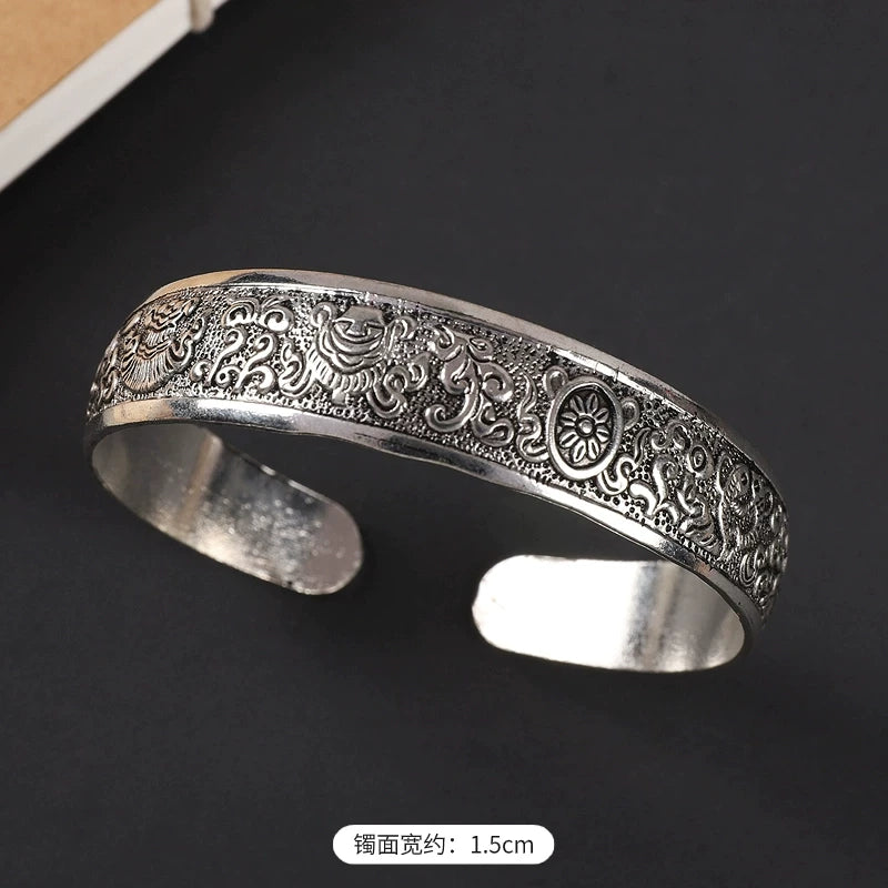 Handmade Miao Silver Old Bracelet Female Ethnic Style Retro Court Chinese Sculpture Ancient Silver Bracelet Personality Exotic Bracelet