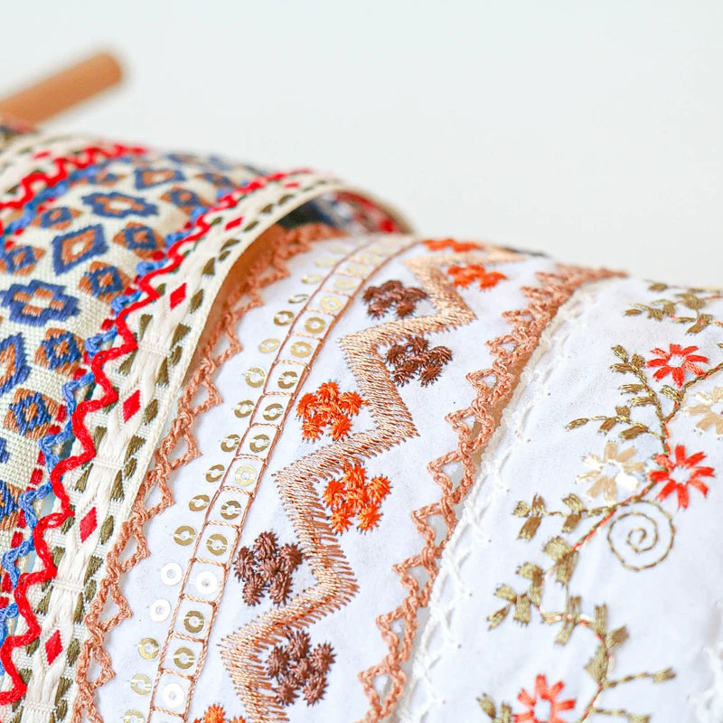 Vintage Ethnic Style Cotton and Linen Embroidery Floral Garland Pattern Fabric Lace Exquisite Headband Bohemian Headdress Head Buckle