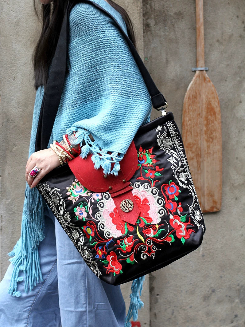 Ethnic Style Embroidery Tibetan Style Retro Canvas Handbag Shoulder Messenger Bag