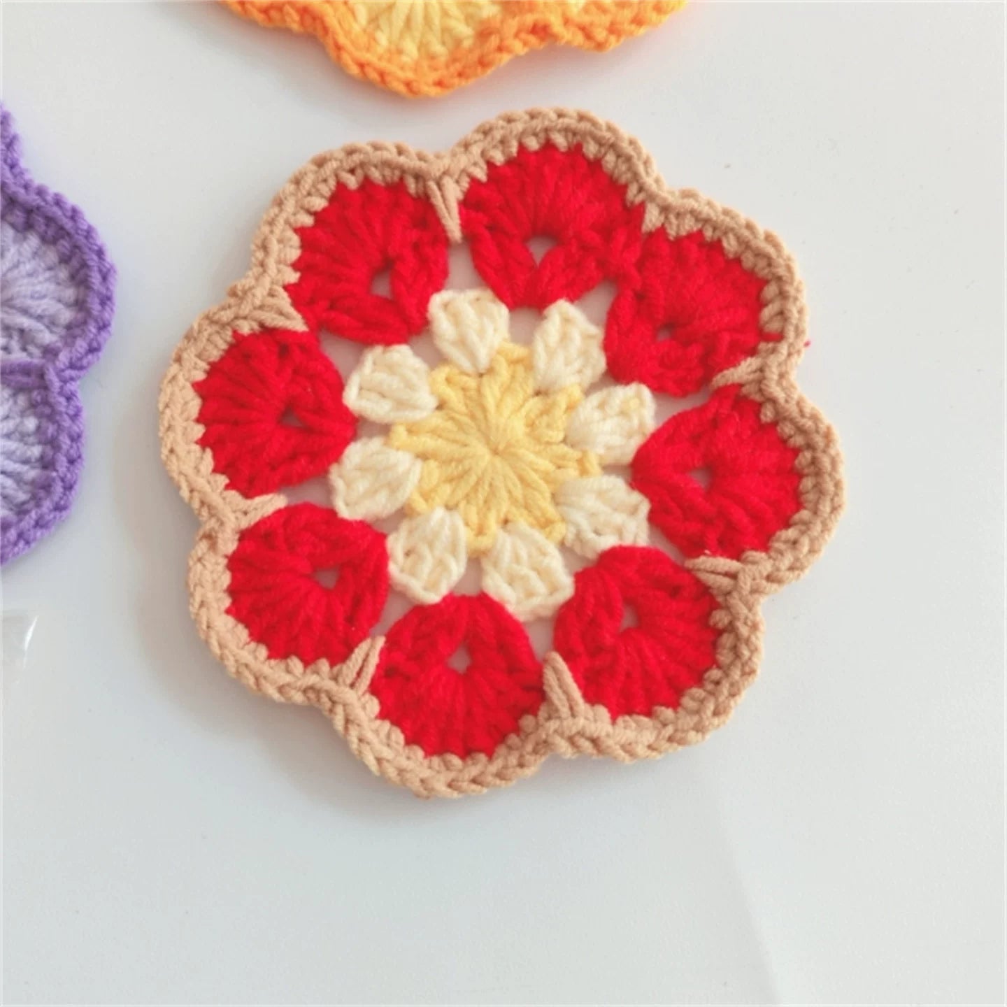 Hand-crocheted Coaster Cute Phoenix Tail Flower Coaster Tea Mat Wool Woven Hand Crochet Flower Piece