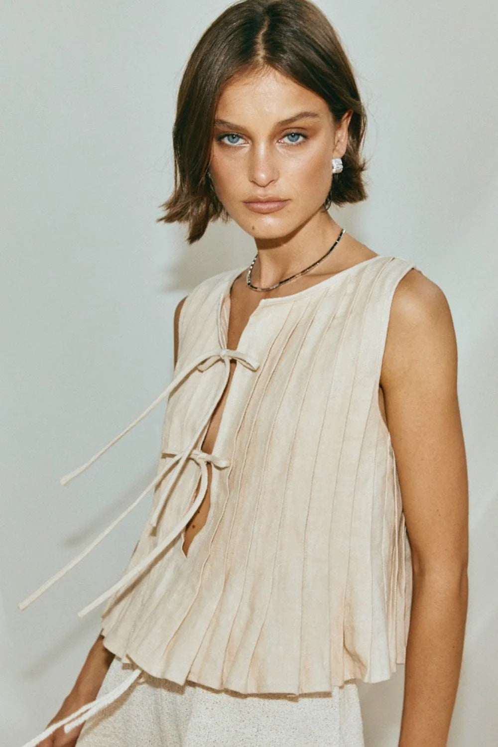 6 Colors Breathable Cotton and Linen Pleated Sleeveless Straps, Women's Shirts, High Street Long Skirts.