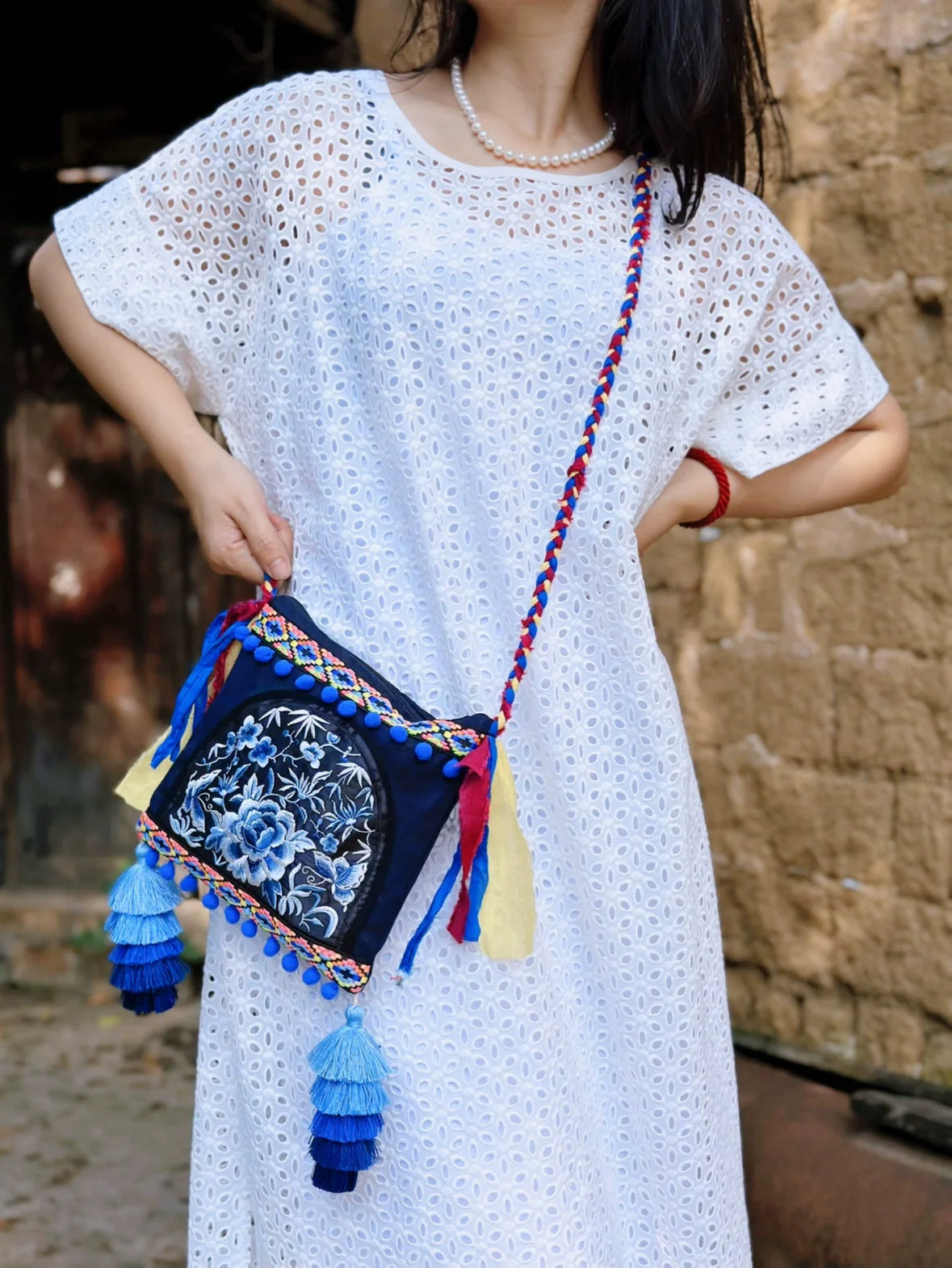 Ethnic Style Embroidered Diagonal Hanging Small Bag, Fringed Bag, Ancient Style Embroidered Bag