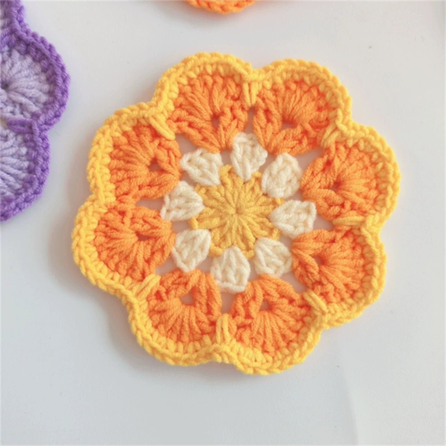Hand-crocheted Coaster Cute Phoenix Tail Flower Coaster Tea Mat Wool Woven Hand Crochet Flower Piece