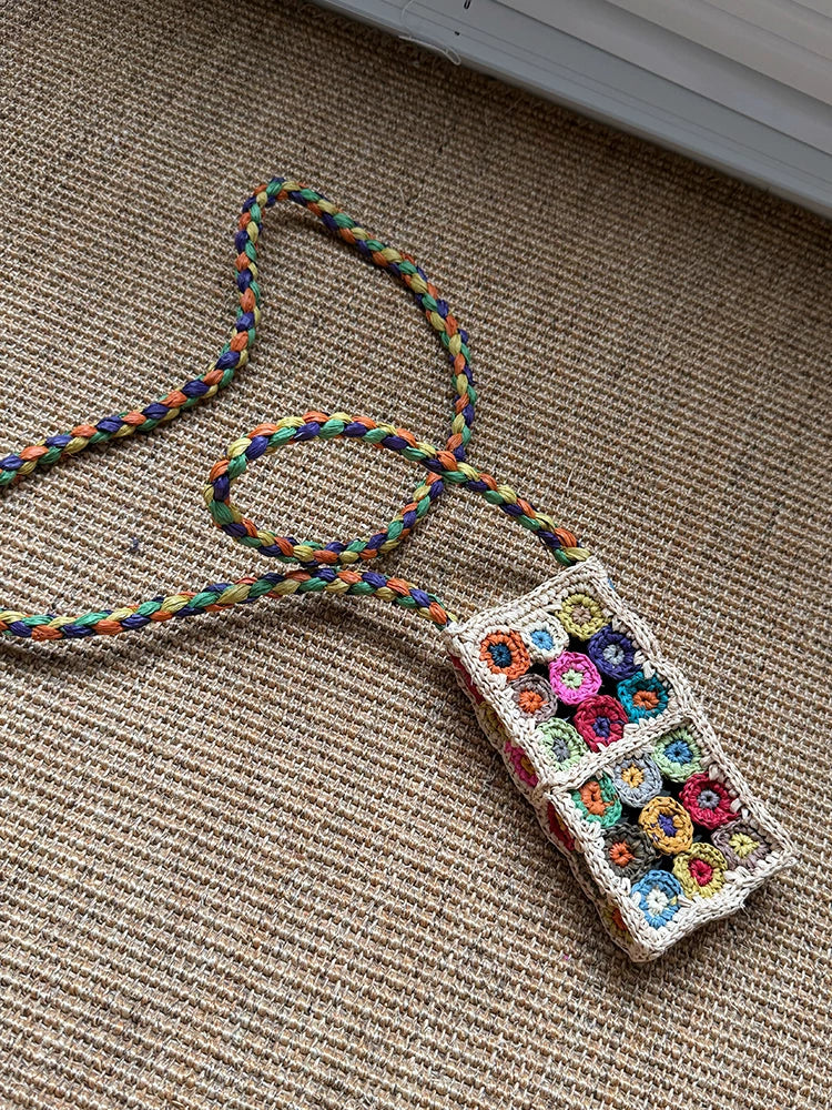New Niche Design Shoulder Messenger Bag Colorful Raffia Hand-woven Mobile Phone Bag