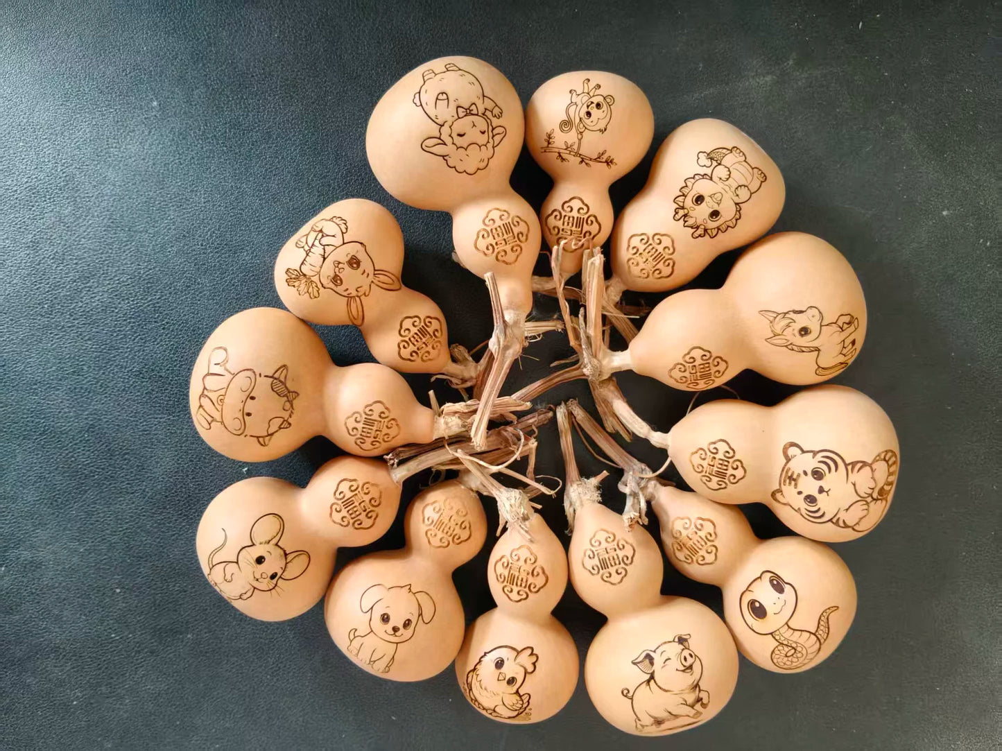 Zodiac Gourd Carving Ornament Pendant Asia Style Gift Natural Handicraft Gourd Moral Ornaments Home Decor