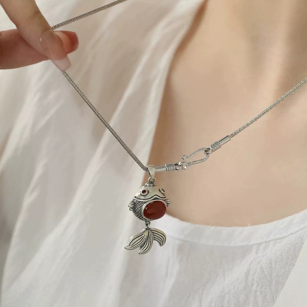 925 Silver Retro Style Lucky Little Fat Fish Koi Pendant Necklace Nanhong Agate