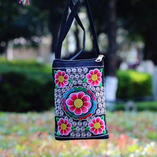 Ethnic Style Tribal Embroidery Flower Crossbody 6.5 Inch Mobile Phone Bag Hanging Neck Mobile Phone Bag