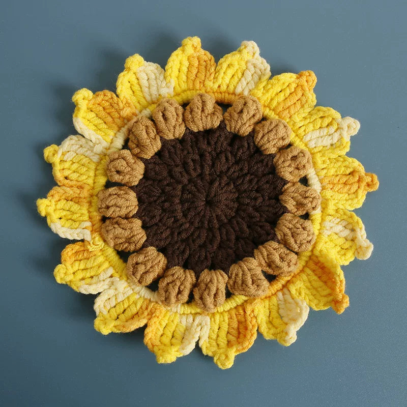 Non-slip Hand-woven Exquisite Large Coaster Sweet Wool Crocheted Vase Mat New Handmade Knitted Flower