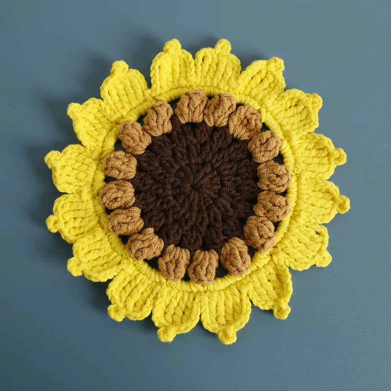 Non-slip Hand-woven Exquisite Large Coaster Sweet Wool Crocheted Vase Mat New Handmade Knitted Flower
