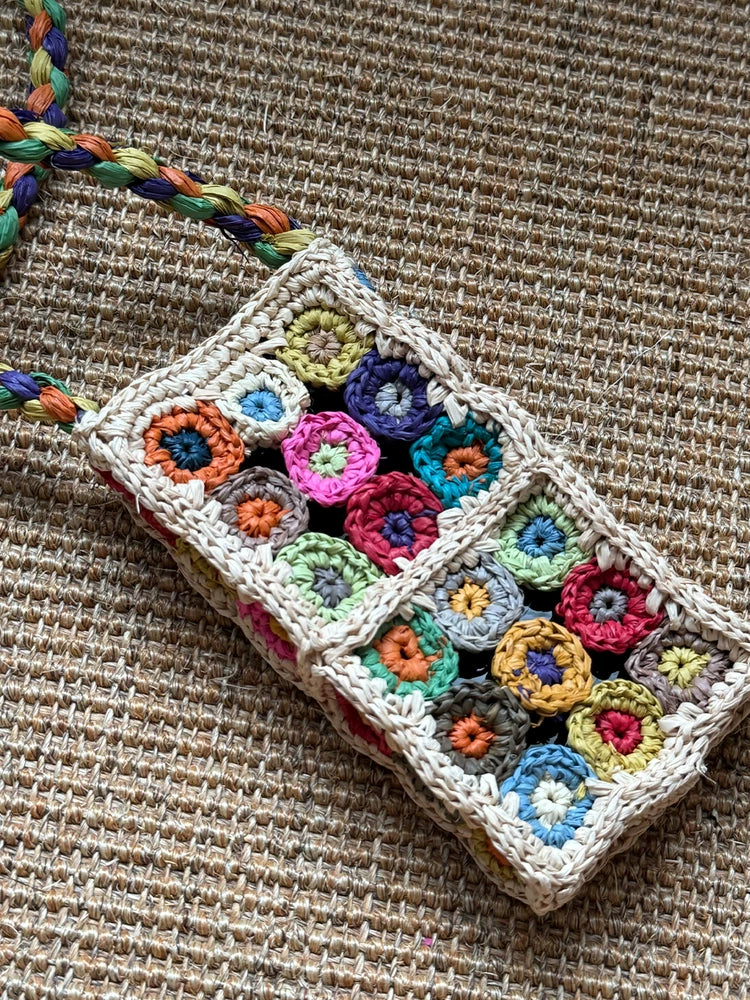 New Niche Design Shoulder Messenger Bag Colorful Raffia Hand-woven Mobile Phone Bag