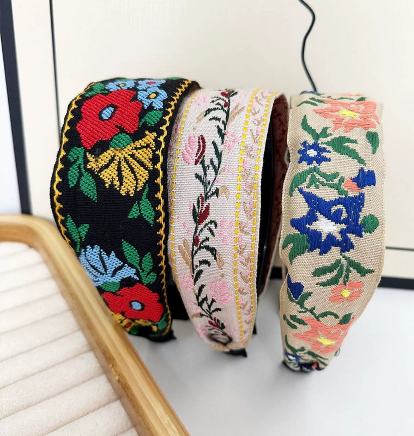 Bohemian Embroidered Headband Retro Ethnic Style Toothed Non-slip Headband Hairpin Large Flower Hair Accessories