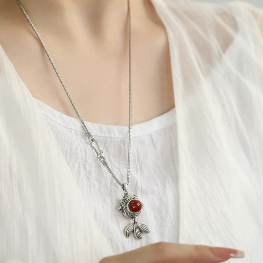 925 Silver Retro Style Lucky Little Fat Fish Koi Pendant Necklace Nanhong Agate