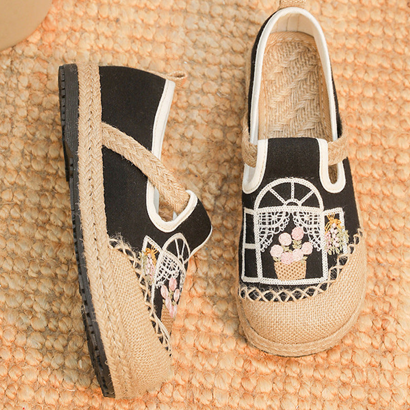 New Embroidered Cloth Shoes Flat Bottom Shallow Mouth Woven Cloth Shoes Lazy One Pedal Round Head Splicing Women's Cloth Shoes