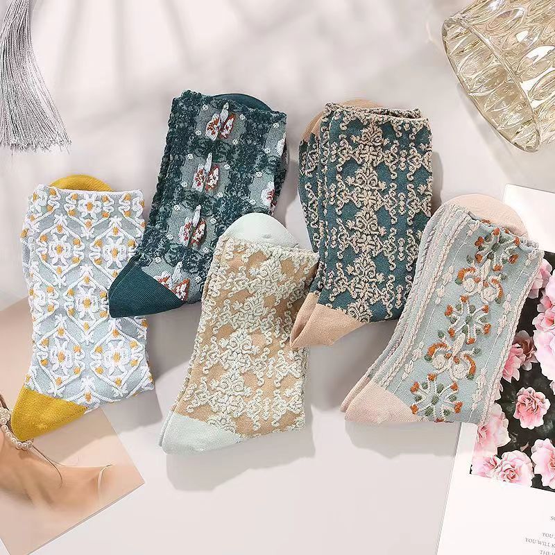 Socks Women's Court Style Retro Medium Tube Socks Three-dimensional Relief Autumn and Winter Women's Socks Floral Literary High Stockings Cotton - emogogo